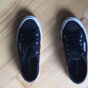 Superga women’s 2750 classic sneaker